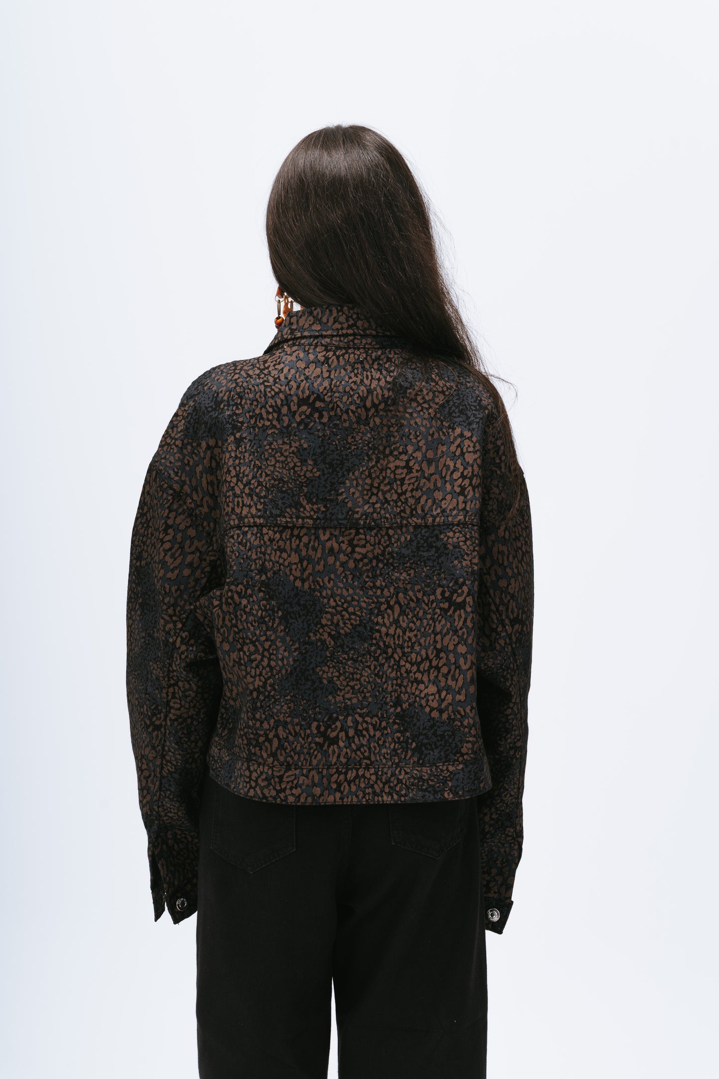 Tiger jacket in black