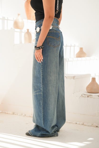 Wide-Leg Jeans