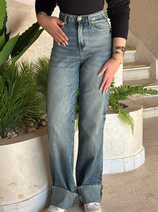 washed straight fit jeans